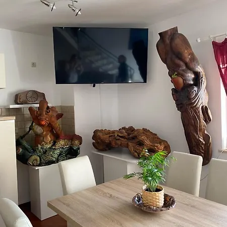 Starcevic Apartman Kampor