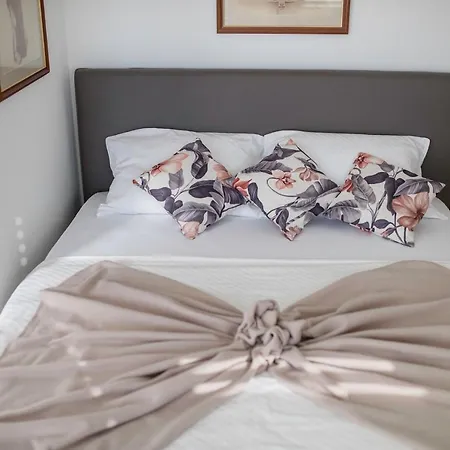 Starcevic Apartman *